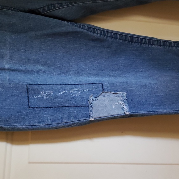 SALE‼️ Denim Capris - Picture 2 of 5